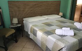 Achirina Bed And Breakfast